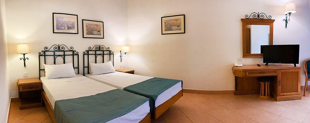 Hotel Kennedy Nova 4*
