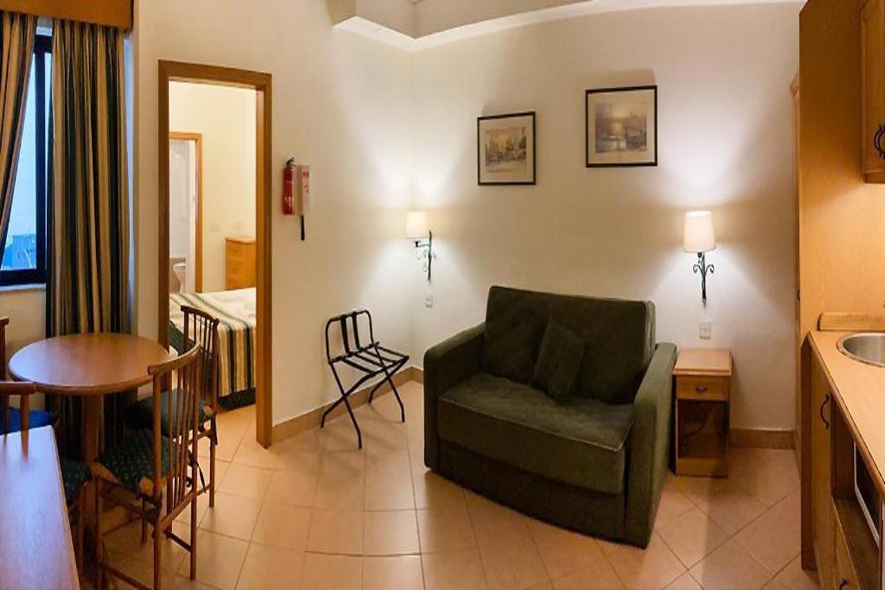 Kennedy Nova Hotel 4*